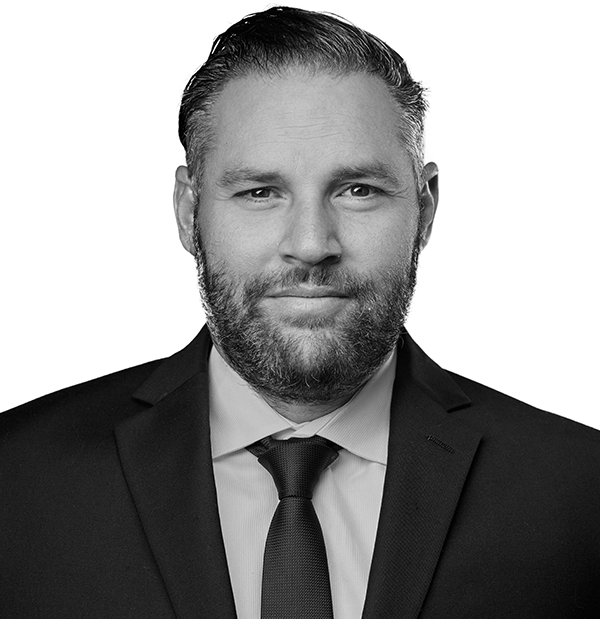 2021_1202-Thomas-Rozman_38279_bw-600×619